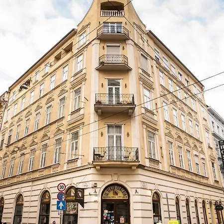New Dohany Street *